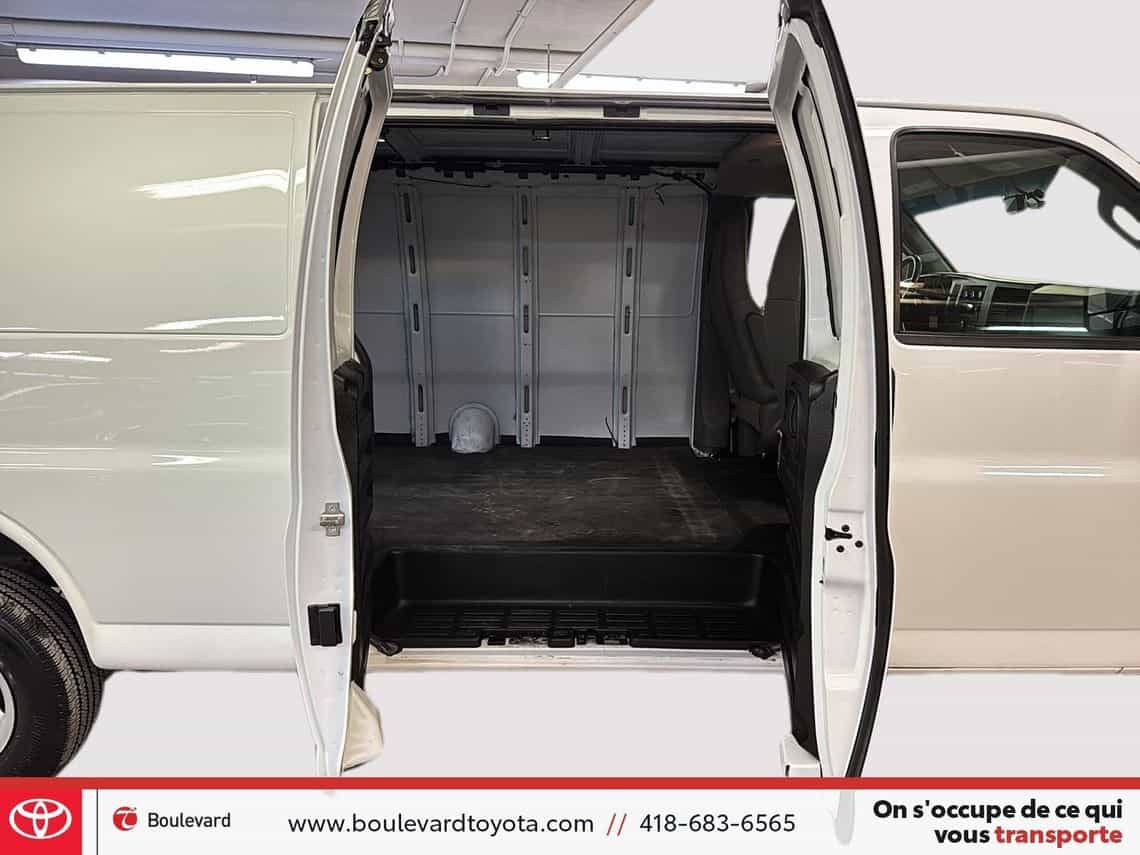 2023 GMC Savana 2500 - Image 16