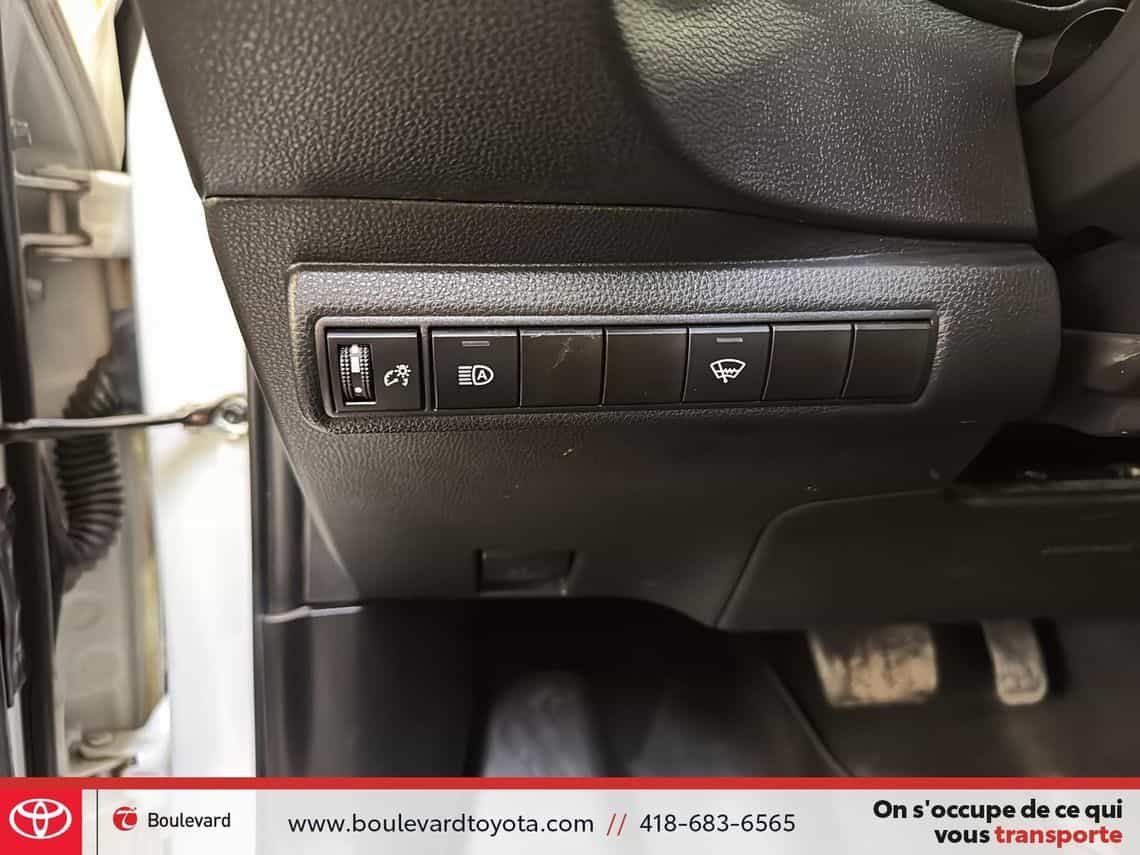 Image 13 Toyota Corolla Le 2022