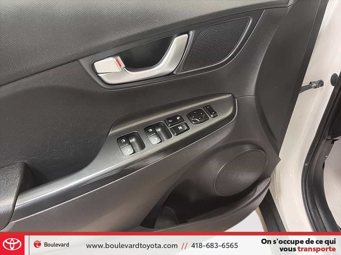 2023 Hyundai Kona Preferred - Image 9