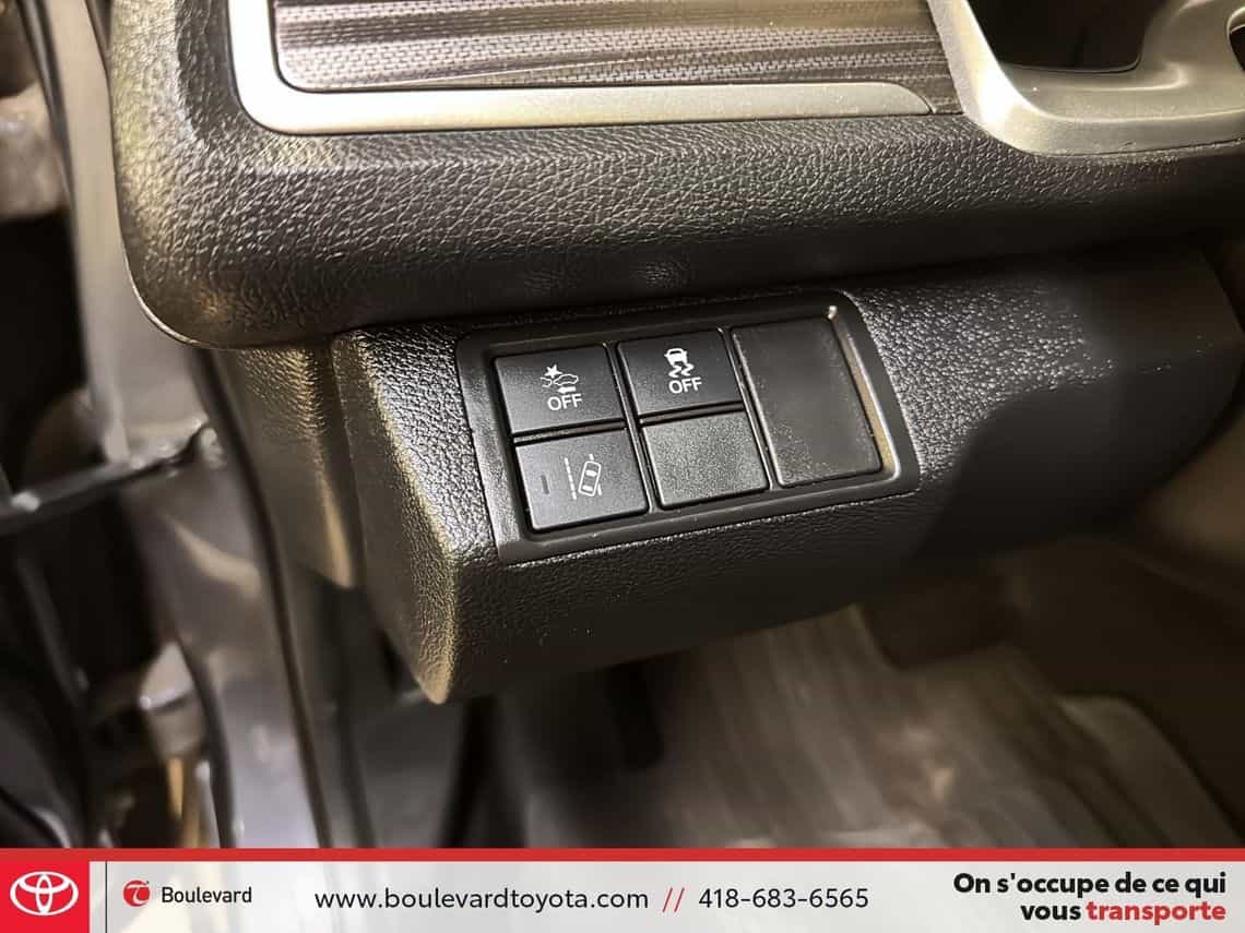 2020 Honda Civic Touring - Image 15