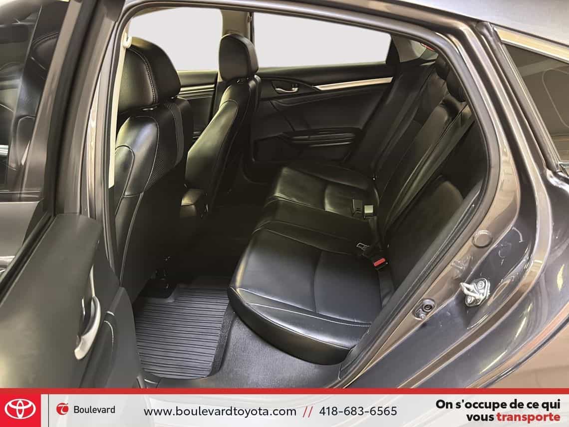 2020 Honda Civic Touring - Image 22