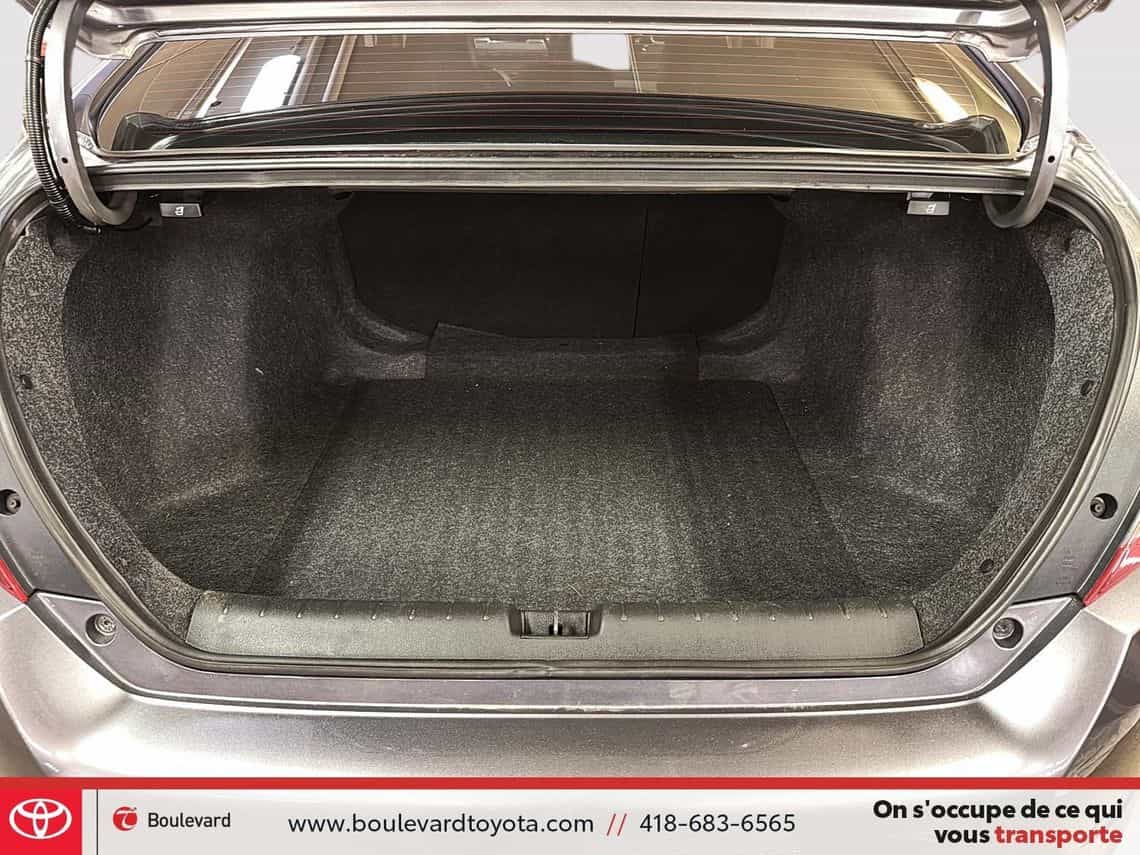 2020 Honda Civic Touring - Image 23