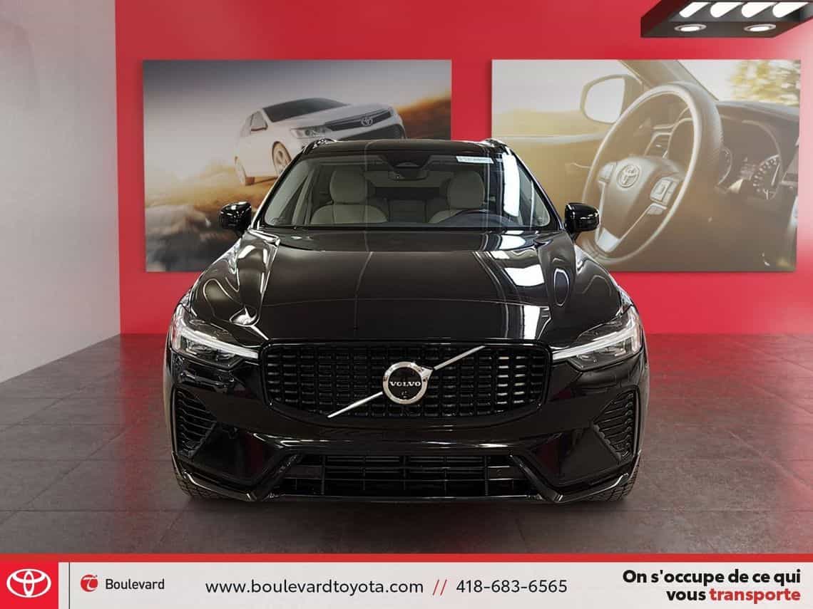 Image 3 Volvo XC60 T8 Plus 2025