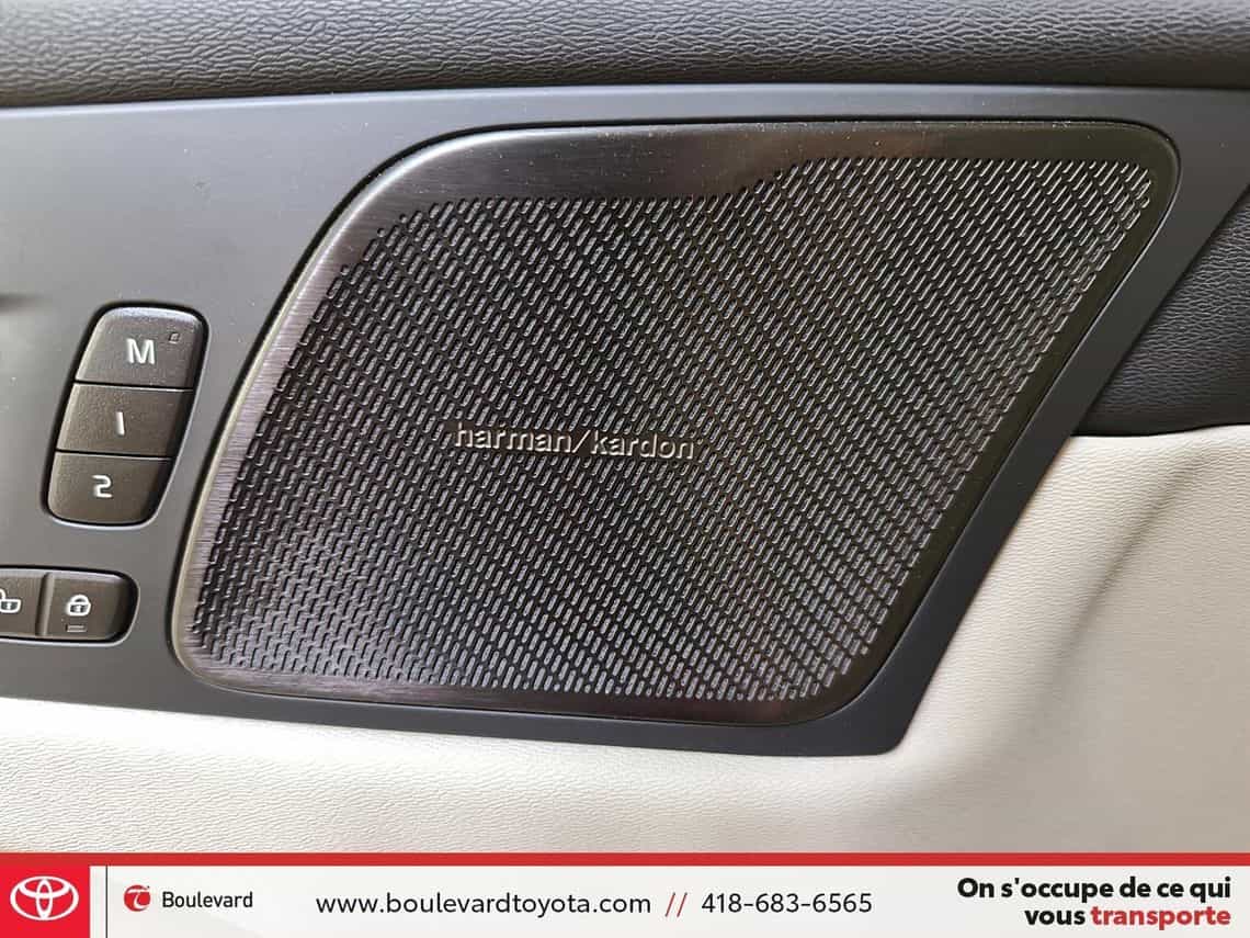 Image 15 Volvo XC60 T8 Plus 2025