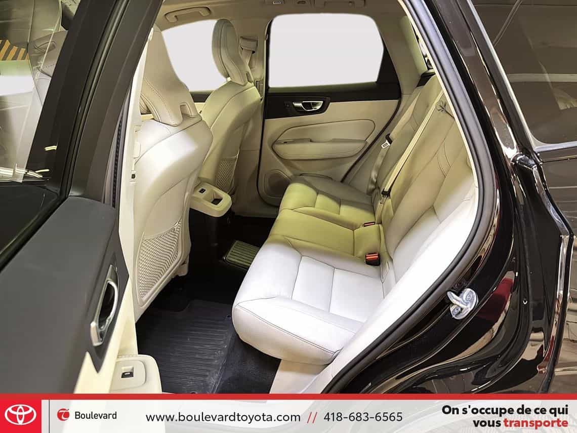 Image 25 Volvo XC60 T8 Plus 2025