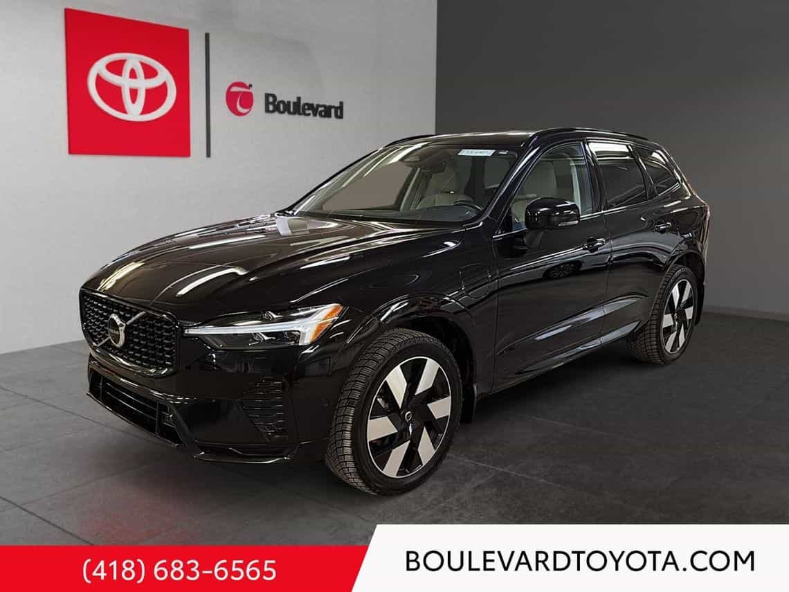 2025 Volvo XC60 T8 Plus - Image 1