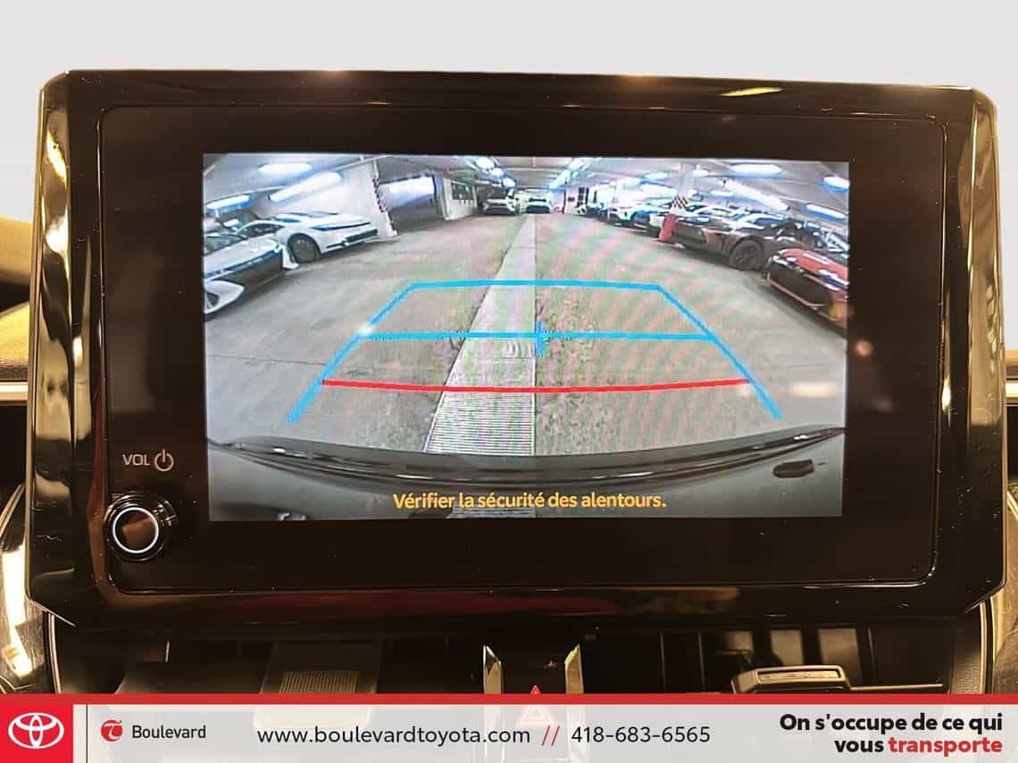 2024 Toyota Corolla Le - Image 17