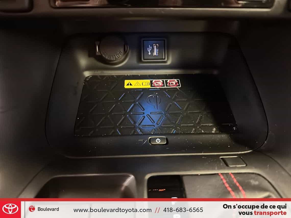 2024 Toyota Rav4 Prime XSE Techno - Image 21