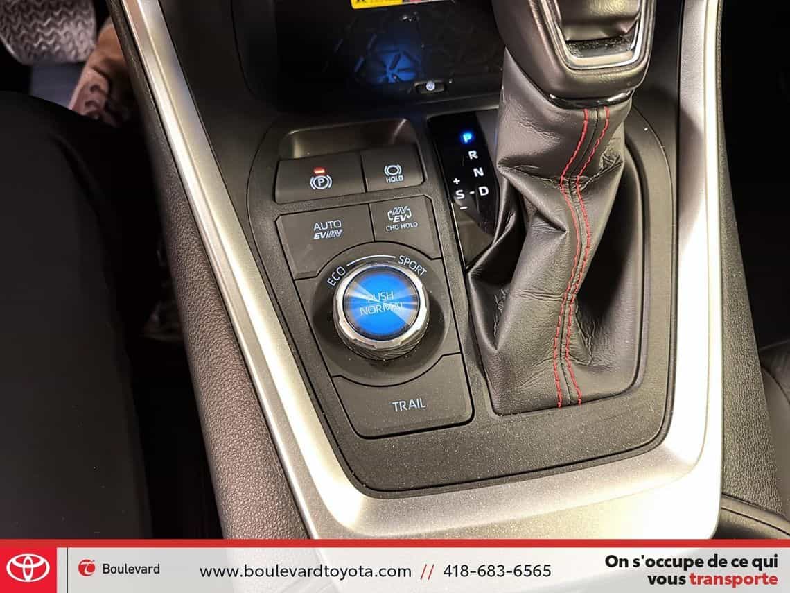 2024 Toyota Rav4 Prime XSE Techno - Image 24