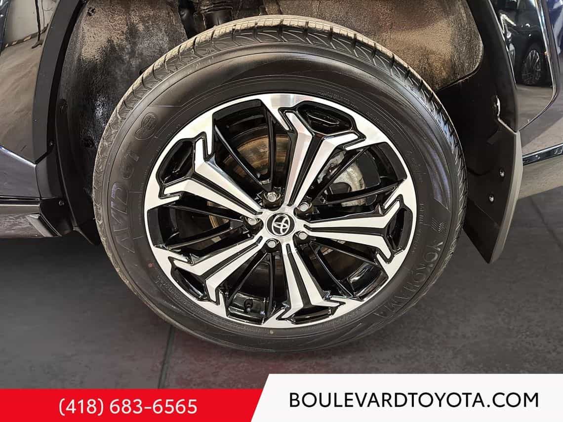 2024 Toyota Rav4 Prime XSE Techno - Image 10