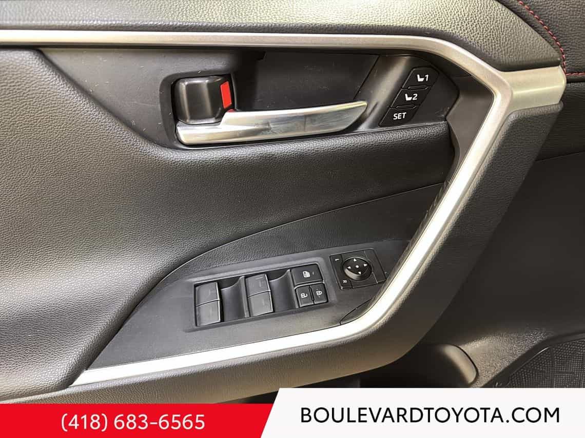 2024 Toyota Rav4 Prime XSE Techno - Image 11