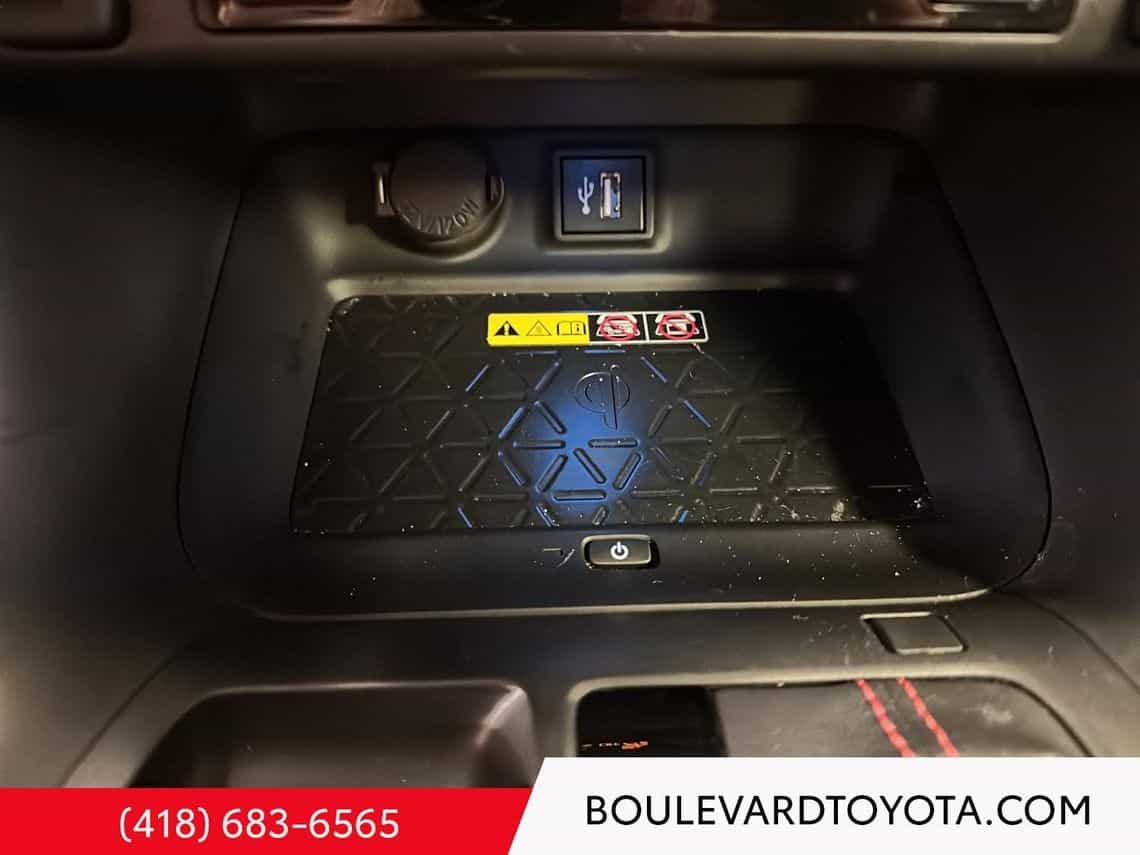 2024 Toyota Rav4 Prime XSE Techno - Image 23