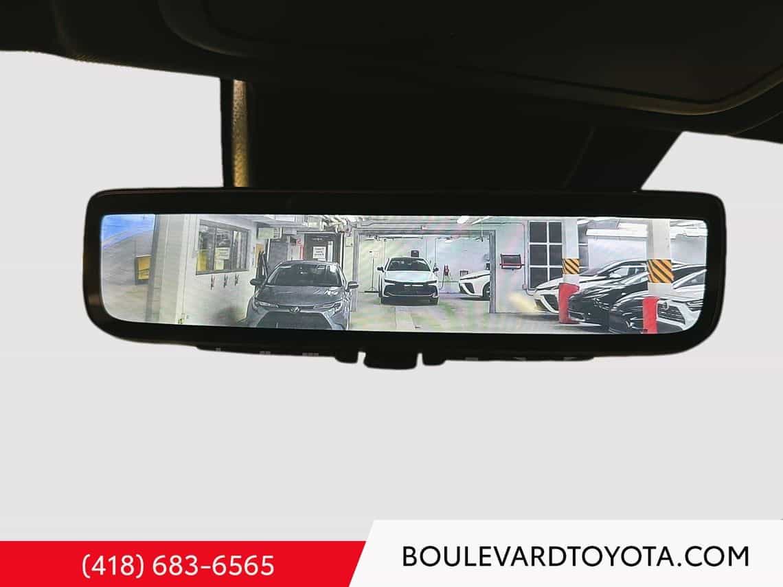 2024 Toyota Rav4 Prime XSE Techno - Image 24