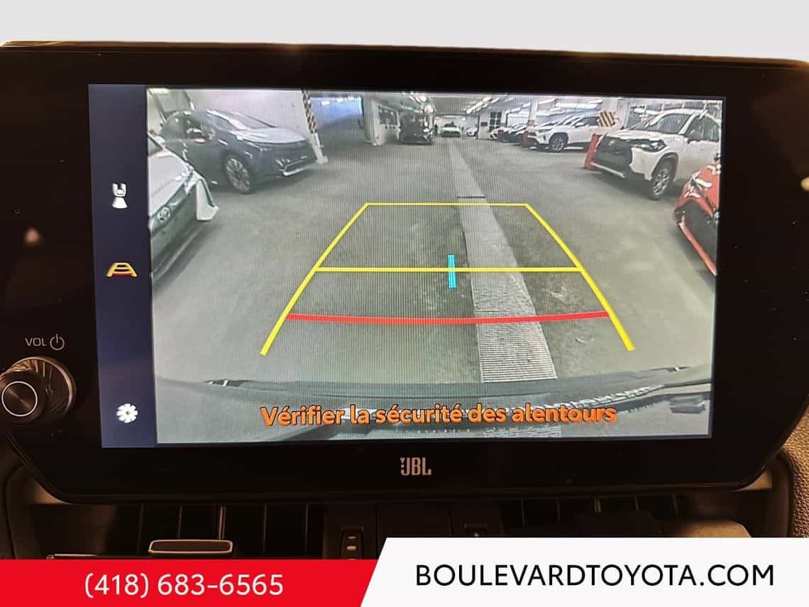 2024 Toyota Rav4 Prime XSE Techno - Image 25