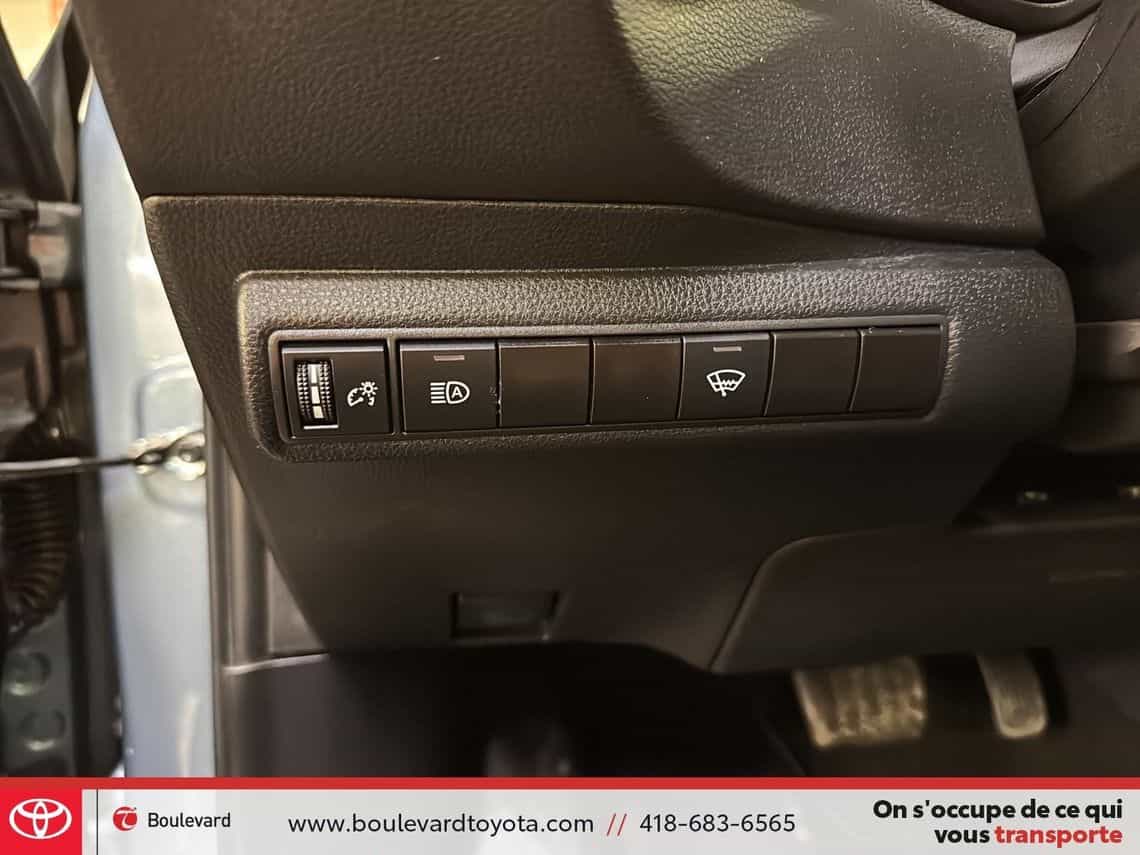 Image 13 Toyota Corolla Le 2022