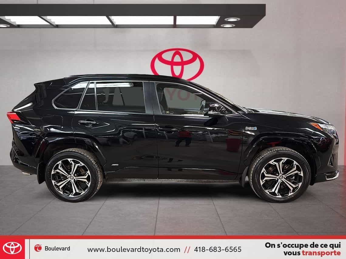 2024 Toyota Rav4 Prime Xse - Image 3