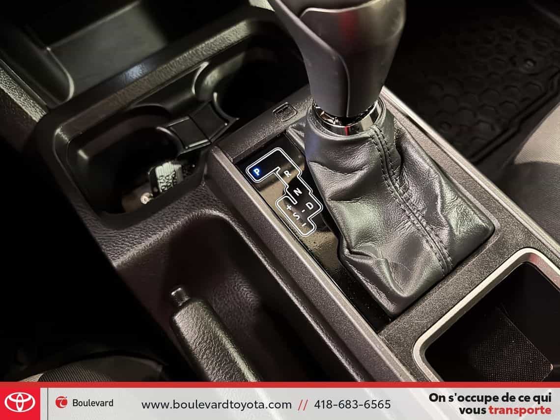 2023 Toyota Tacoma TRD Sport - Image 19