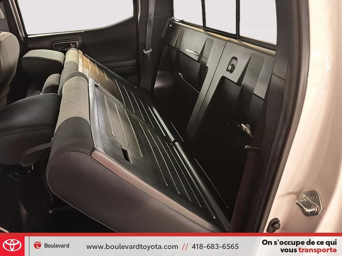 2023 Toyota Tacoma TRD Sport - Image 23