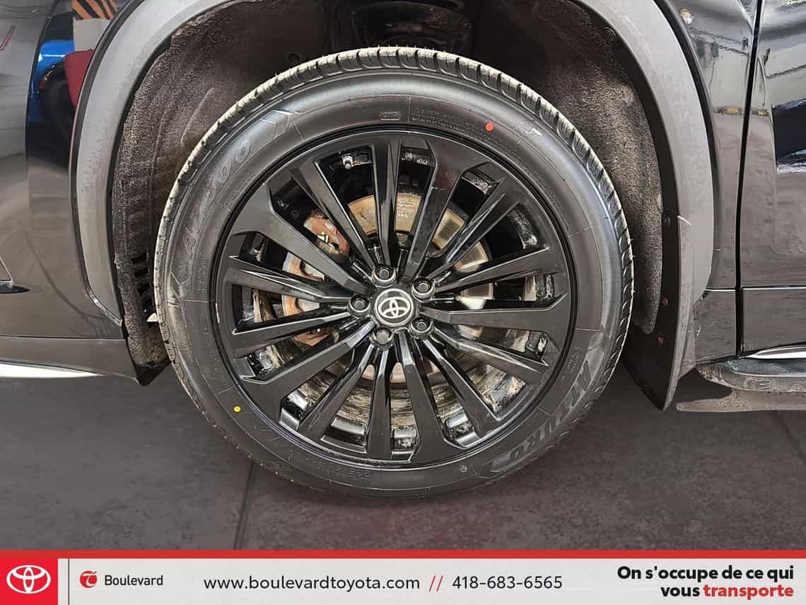 2023 Toyota Highlander Xse - Image 9