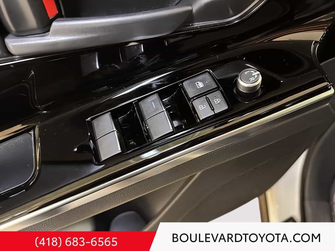 Image 10 Toyota BZ4X XLE Techno 2023