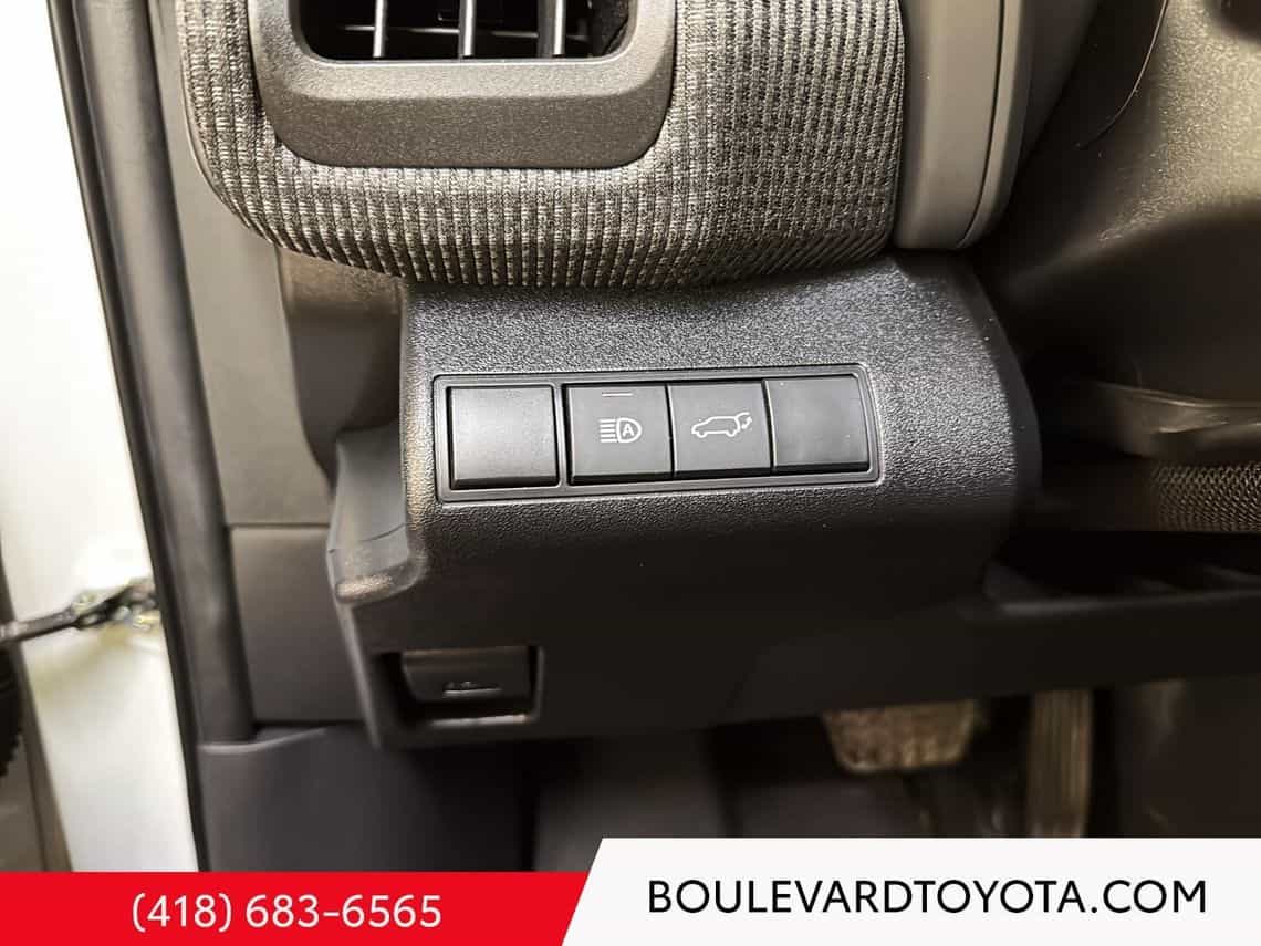 Image 17 Toyota BZ4X XLE Techno 2023