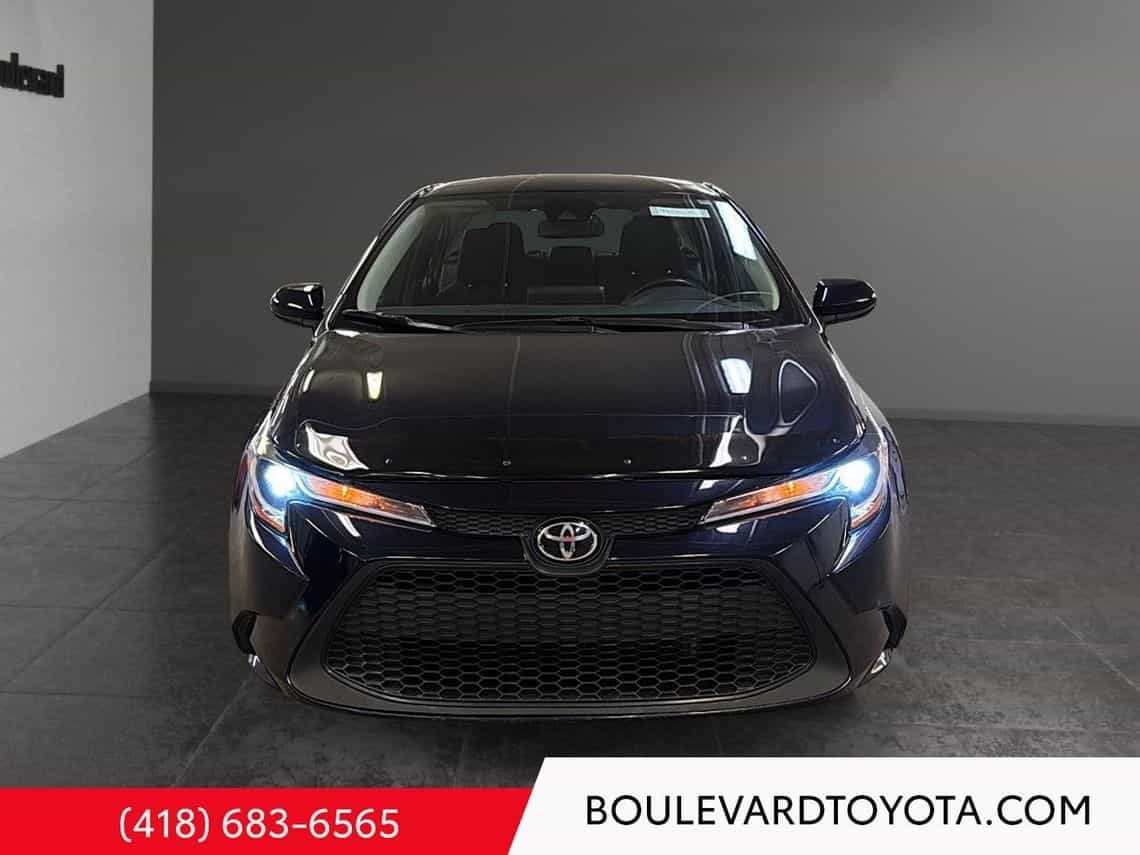 2022 Toyota Corolla Le - Image 2