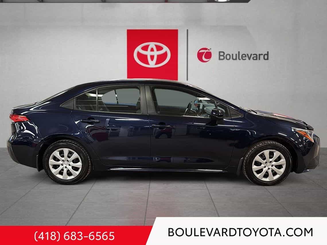 2022 Toyota Corolla Le - Image 3