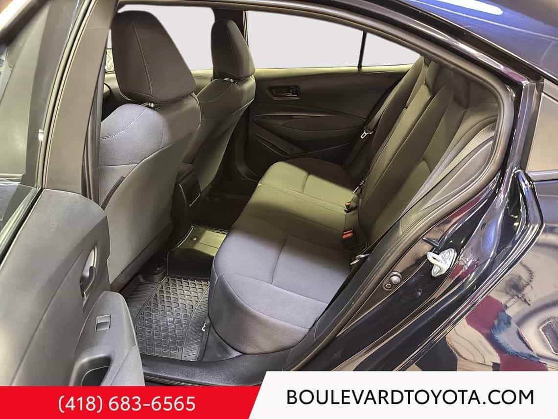 2022 Toyota Corolla Le - Image 21