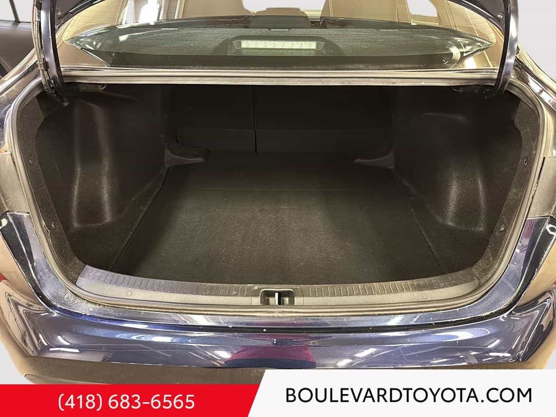 2022 Toyota Corolla Le - Image 22