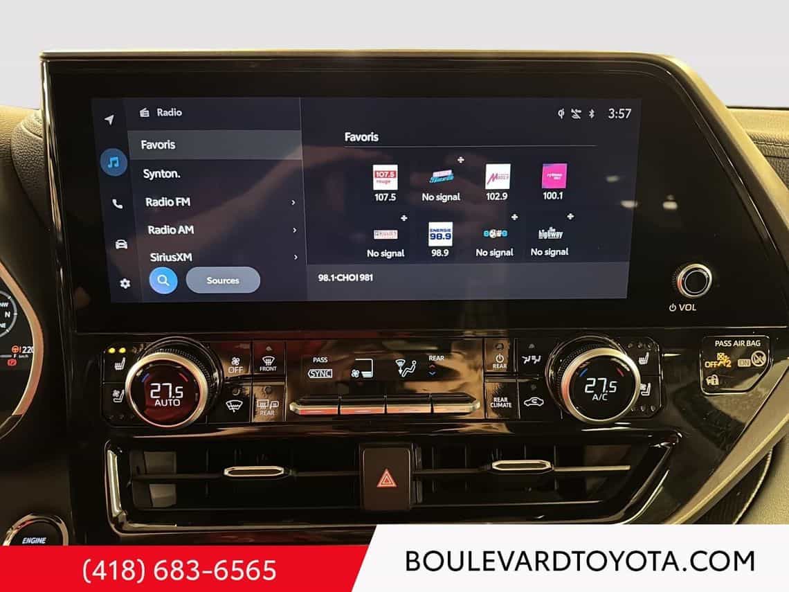 2023 Toyota Highlander Limited - Image 19