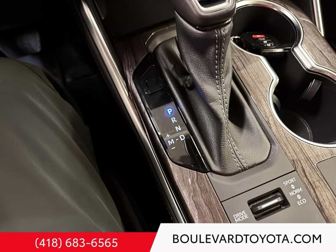 2023 Toyota Highlander Limited - Image 23