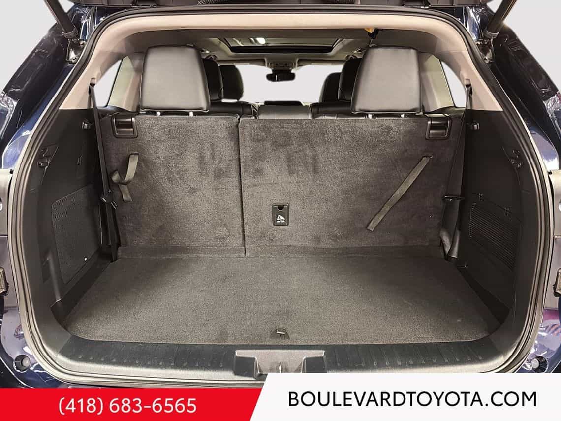 2023 Toyota Highlander Limited - Image 28