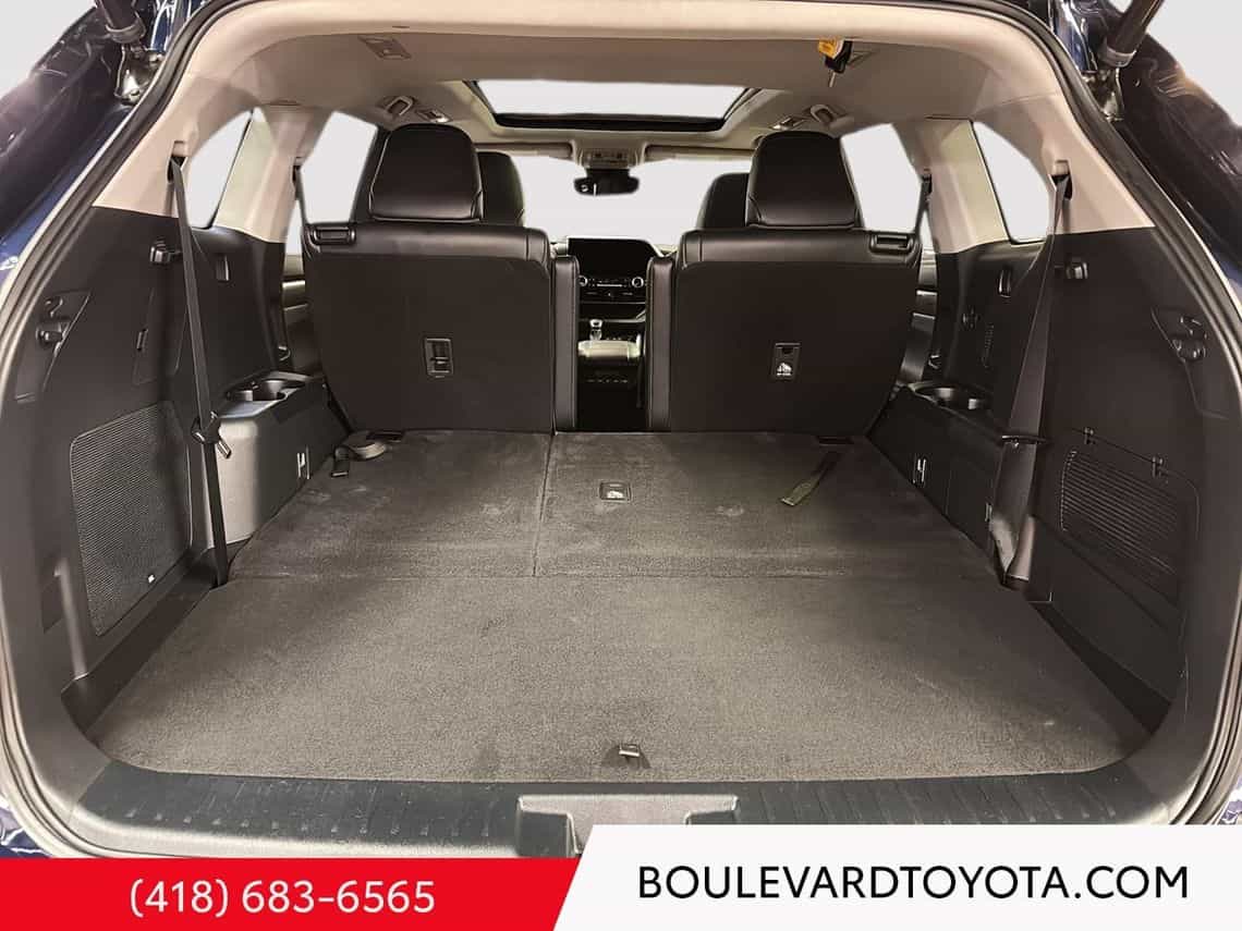 2023 Toyota Highlander Limited - Image 29