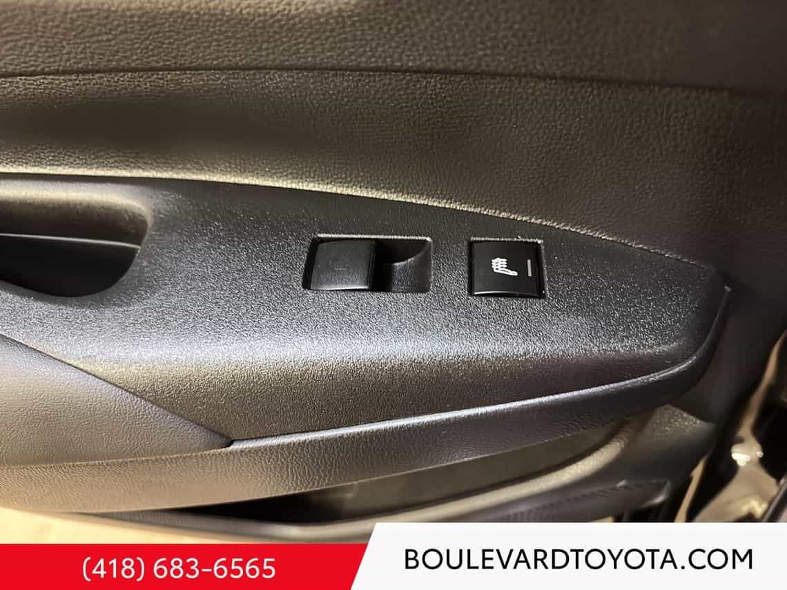 2023 Toyota Corolla Xse - Image 24