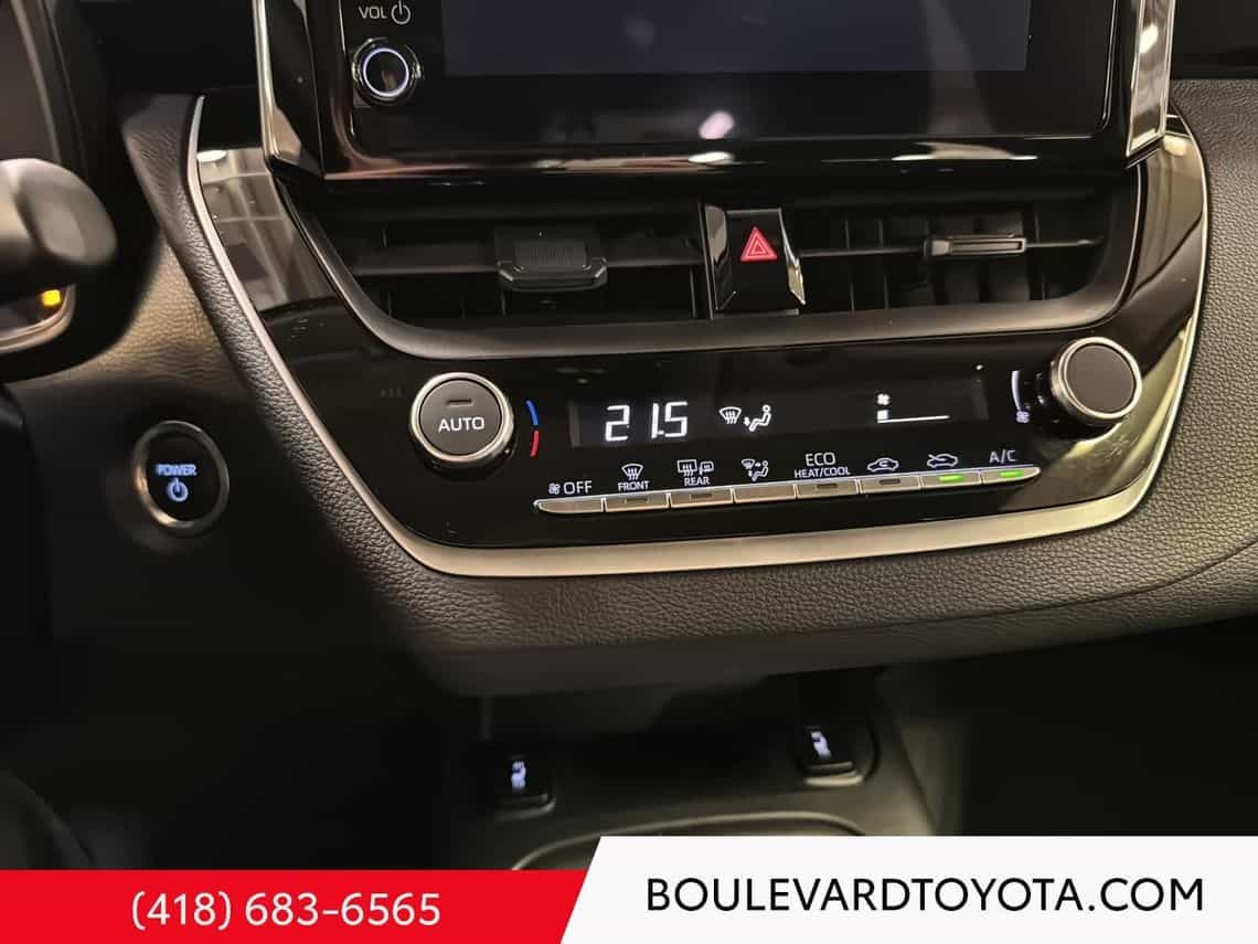 2025 Toyota Corolla LE Hybride - Image 15