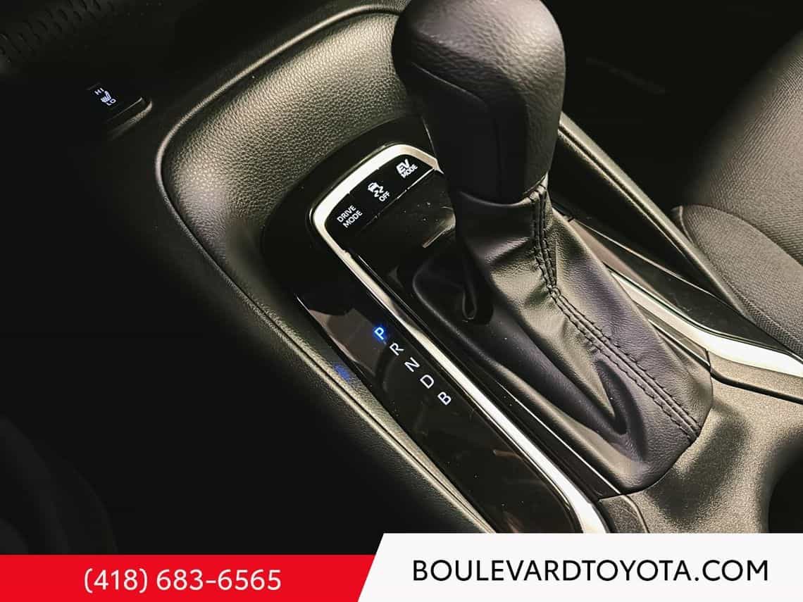 2025 Toyota Corolla LE Hybride - Image 19