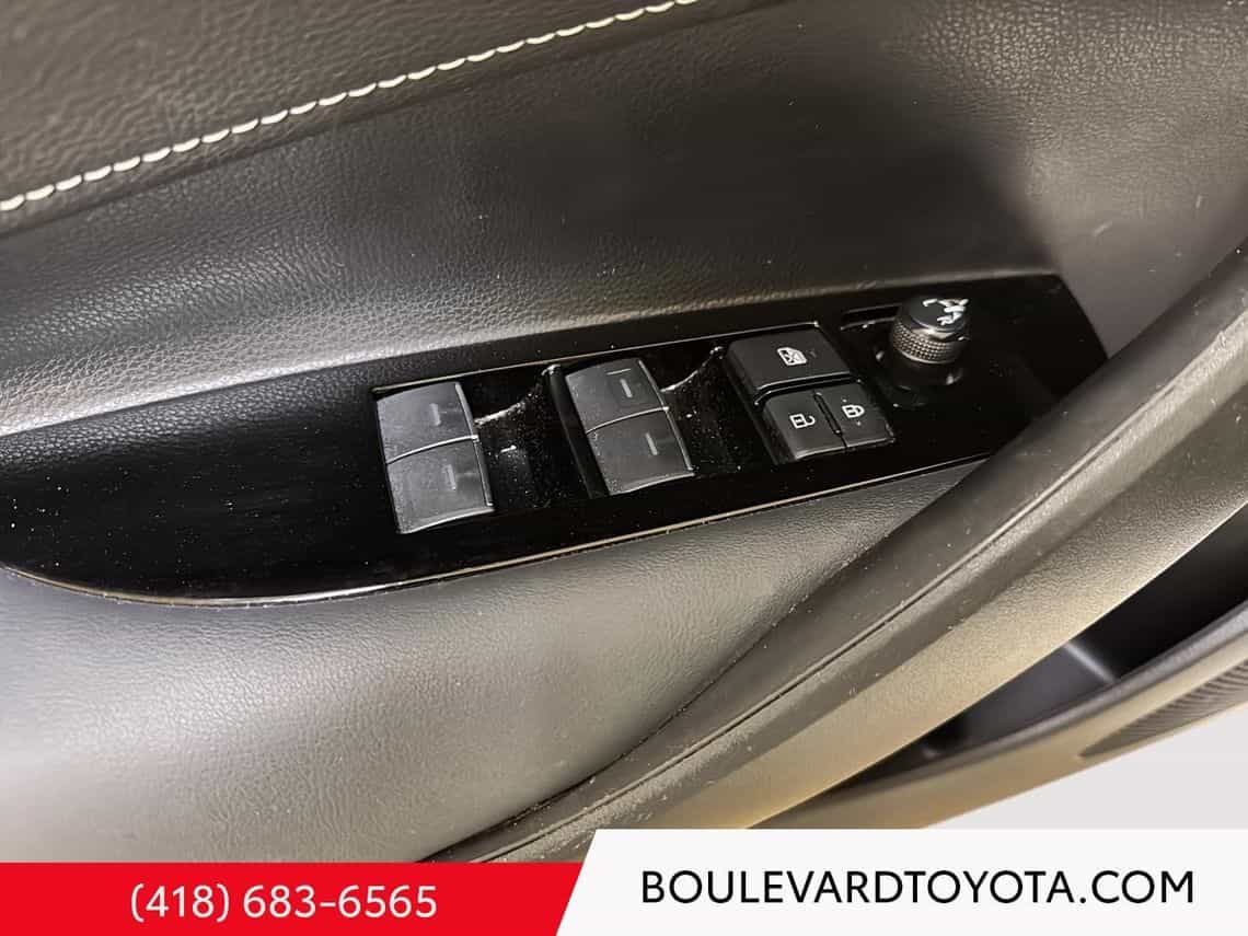 2024 Toyota Corolla Base - Image 17