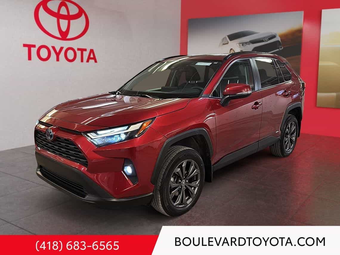 2024 Toyota Rav4 XLE Hybride - Image 1