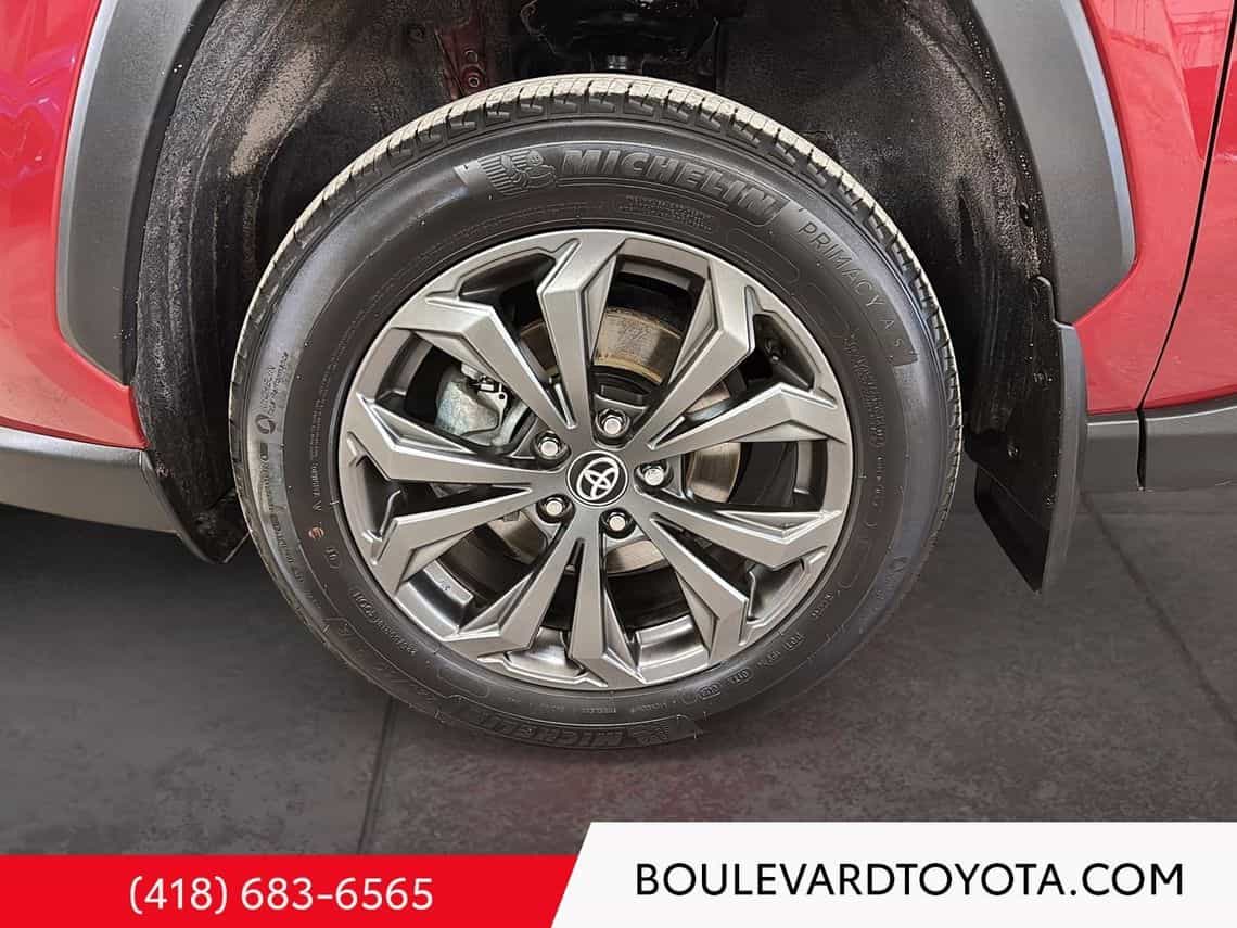 2024 Toyota Rav4 XLE Hybride - Image 15