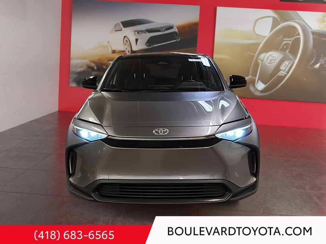 2023 Toyota BZ4X Xle - Image 3