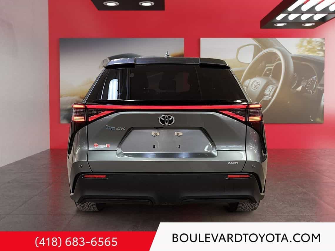 2023 Toyota BZ4X Xle - Image 13