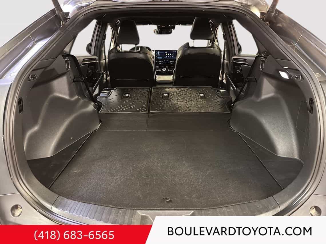 2023 Toyota BZ4X Xle - Image 18