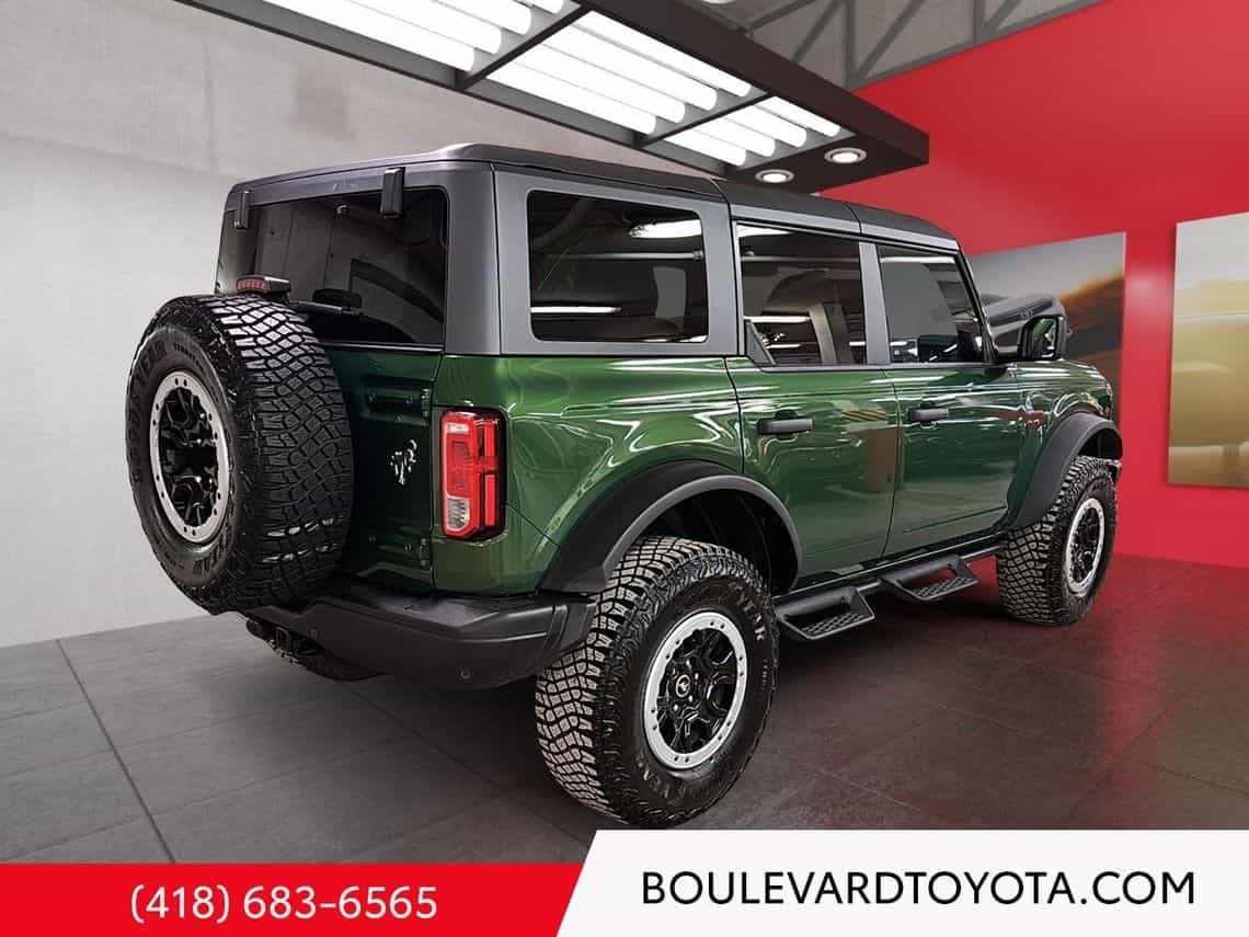 2024 Ford Bronco Black Diamond - Image 11