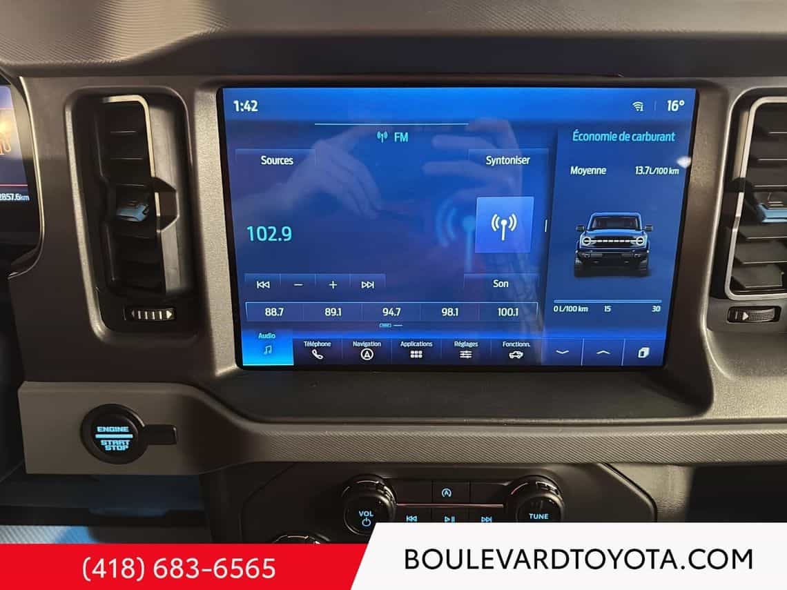 2024 Ford Bronco Black Diamond - Image 26