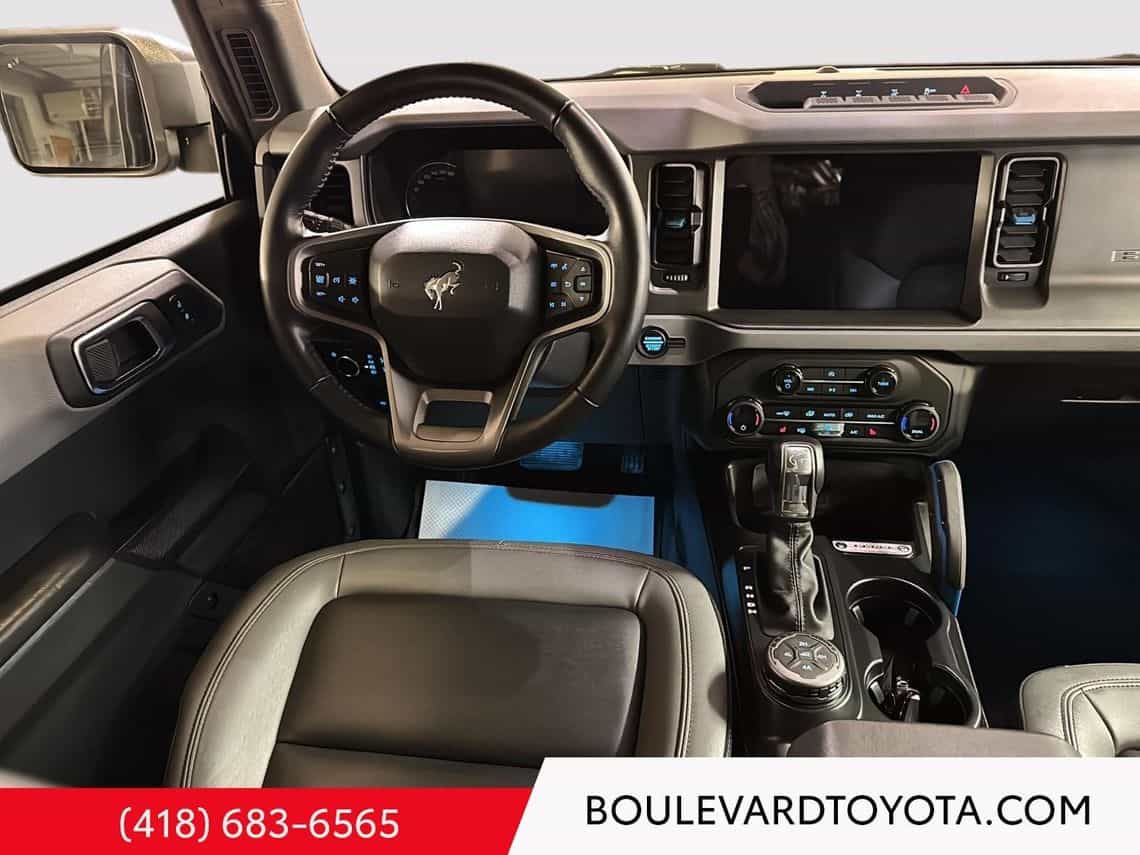 2024 Ford Bronco Black Diamond - Image 33