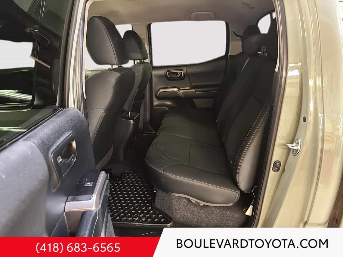 2022 Toyota Tacoma Trail - Image 30