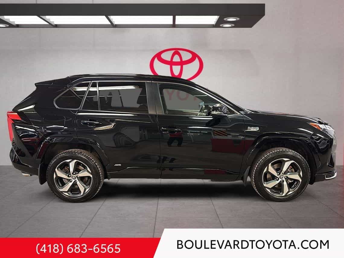 2023 Toyota Rav4 Prime Se - Image 3