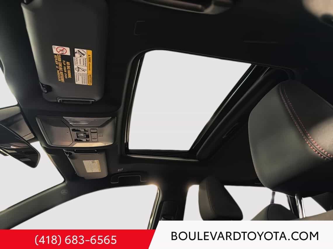 2023 Toyota Rav4 Prime Se - Image 13