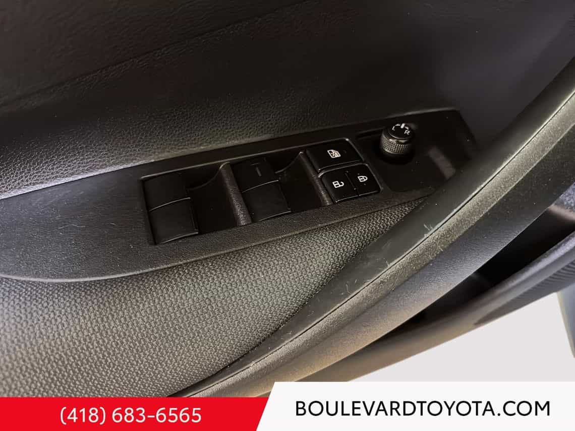 Image 17 Toyota Corolla L 2022