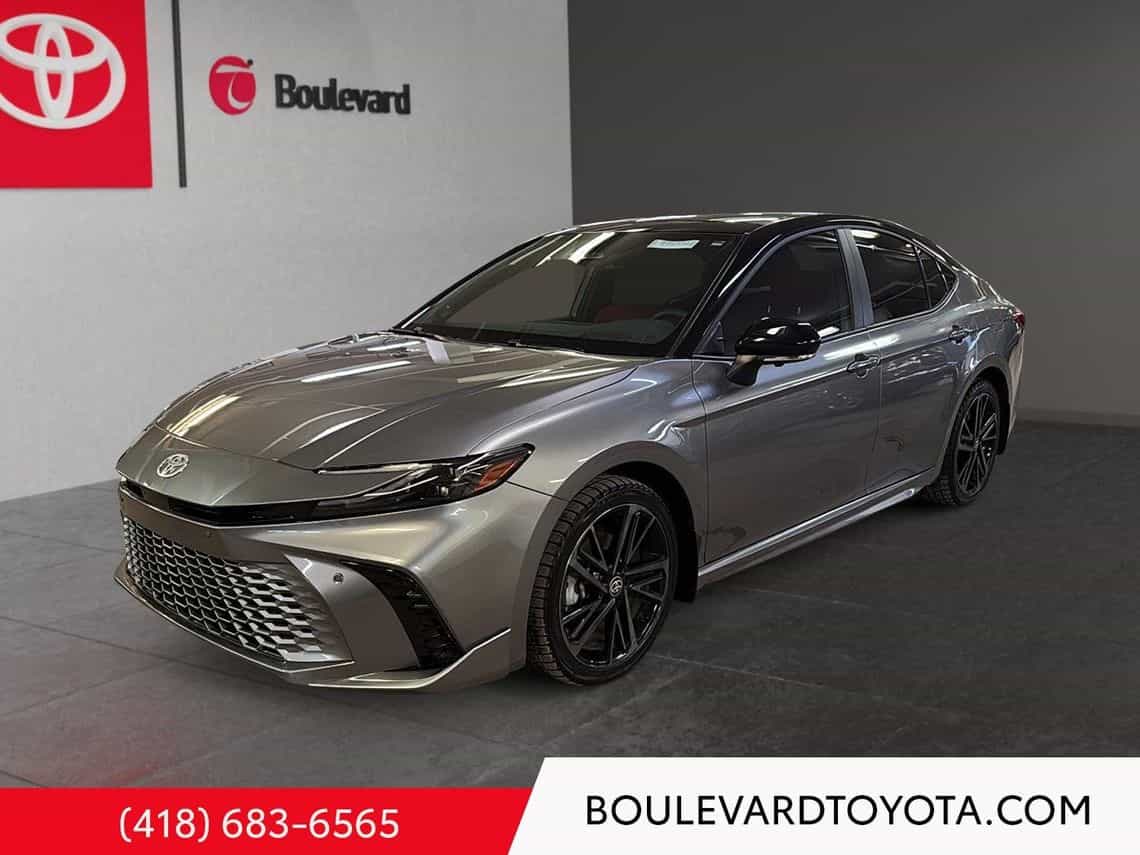 2025 Toyota Camry Xse Hybride - Image 1